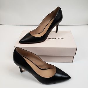 BCBGeneration black pointed toe pumps.7.5